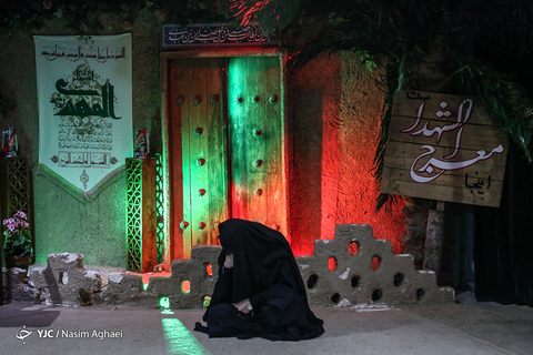 شب وداع با ماه مبارک رمضان در جوار شهدای تازه تفحص شده در معراج شهدا