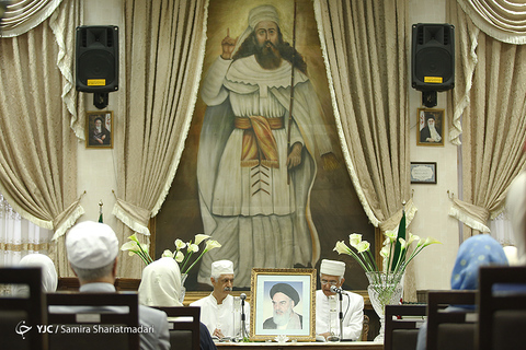 بزرگداشت امام خمینی (ره) در نیایشگاه زرتشتیان