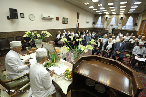 بزرگداشت امام خمینی (ره) در نیایشگاه زرتشتیان