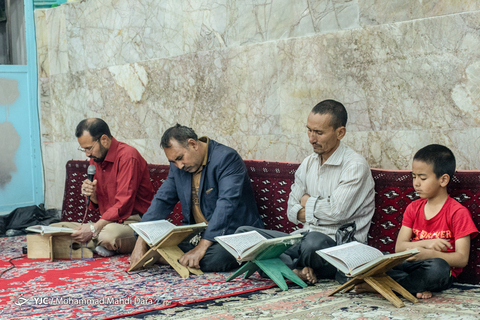 روزهای پایانی رمضان در محله گلشهر مشهد
