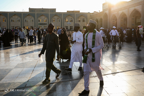 اقامه نماز عیدسعیدفطر درحرم مطهر رضوی