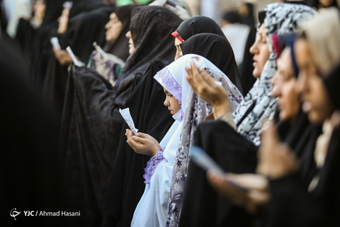 اقامه نماز عیدسعیدفطر درحرم مطهر رضوی