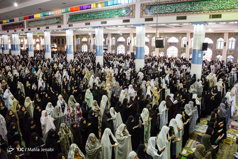 اقامه نماز عیدسعیدفطر در مصلی کرمان