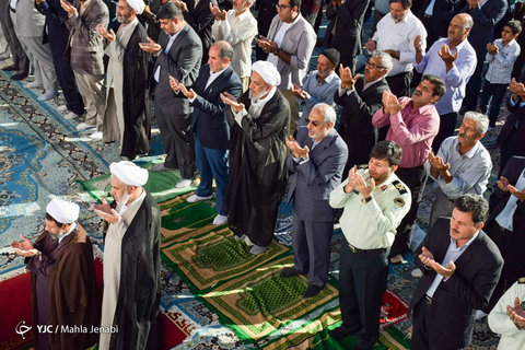 اقامه نماز عیدسعیدفطر در مصلی کرمان