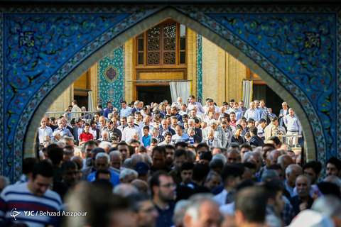 اقامه نماز عیدسعیدفطر در تبریز