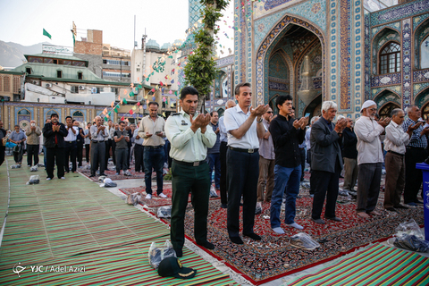 اقامه نماز عید سعید فطر در امامزاده صالح(ع)
