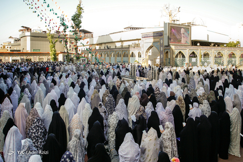 اقامه نماز عید سعید فطر در امامزاده صالح(ع)