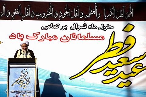 اقامه نماز عیدسعیدفطر در کرمانشاه