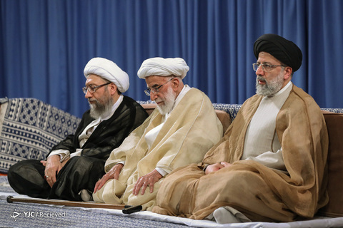 دیدار مسئولان نظام و سفرای کشورهای اسلامی با رهبر انقلاب