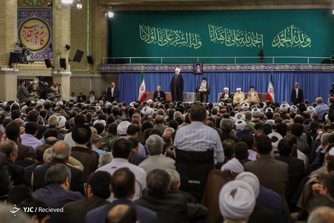 دیدار مسئولان نظام و سفرای کشورهای اسلامی با رهبر انقلاب