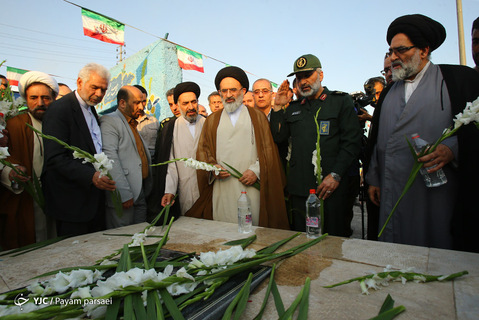 نکوداشت یاد و خاطره شهدای پانزده خرداد