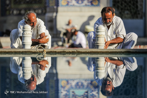 اقامه نماز عیدسعیدفطر در حرم حضرت معصومه(س) قم