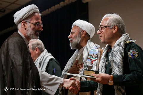 همایش ملی پرچمداران انقلاب