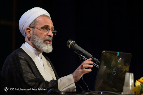 همایش ملی پرچمداران انقلاب