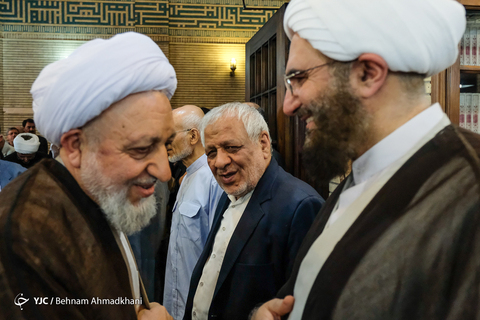 بزرگداشت امام جمعه شهید کازرون، حجت الاسلام خرسند در مسجد نور تهران