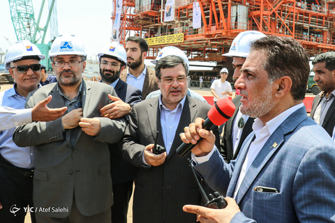 بارگیری سکوی سوم فاز ۱۴ پارس جنوبی در بندرعباس