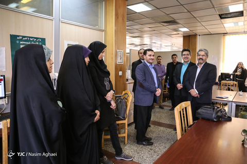 بازدید معاون محیط زیست دریایی از باشگاه خبرنگاران