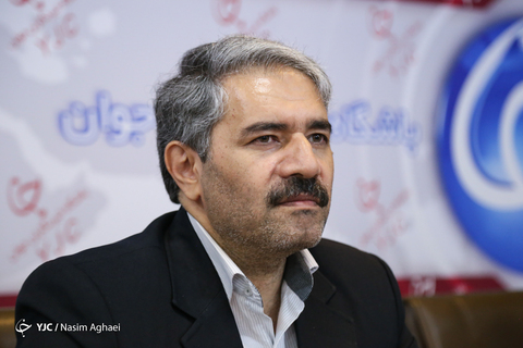 بازدید احمدرضا لاهیجان زاده معاون محیط زیست دریایی از باشگاه خبرنگاران