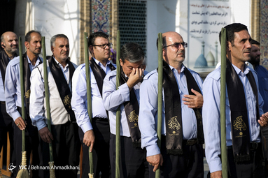 آيين تعويض پرچم گنبد حضرت عبدالعظيم(ع)