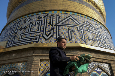آيين تعويض پرچم گنبد حضرت عبدالعظيم(ع)