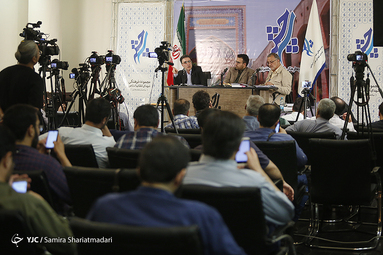 مناظره تاجزاده و زاکانی