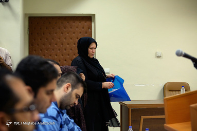 سومین جلسه رسیدگی به اتهامات متهمان پرونده شرکت کیمیا خودرو