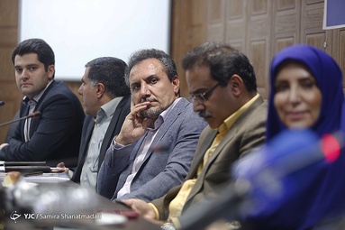 نشست خبری برنامه ترکیبی تلویزیونی به خانه برمی‌گردیم
