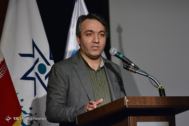 سومین دوره نشان عکس سال مطبوعاتی ایران
