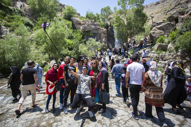 میهمانان تابستانی آبشار گنجنامه