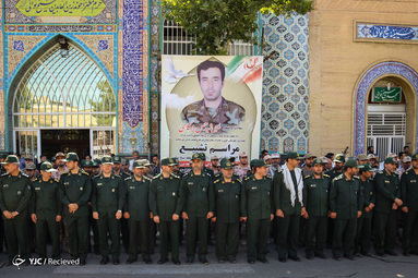 تشییع پیکر بسیجی شهید حسن درگاهی در خوی