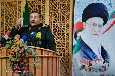سردار غلامرضا سلیمانی رئیس جدید سازمان بسیج در آئین تکریم و معارفه رئیس سازمان بسیج مستضعفین