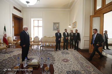 تقدیم استوارنامه سفرای جدید افغانستان و بولیوی