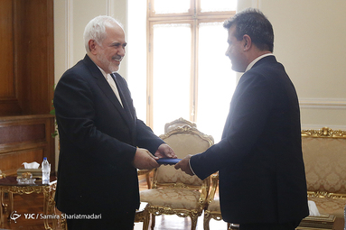 تقدیم استوارنامه سفرای جدید افغانستان و بولیوی