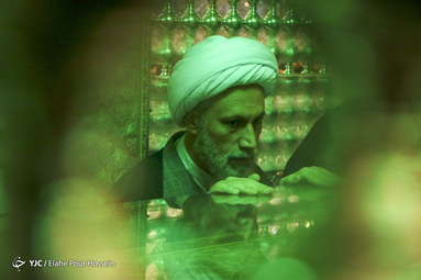 غبارروبی حرم مطهر شاهچراغ (ع)