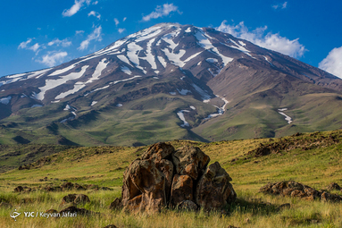 ایرانِ ما؛ گنبد گیتی، دماوند