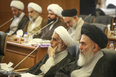 نشست مشترک هیات رئیسه مجلس خبرگان رهبری با کمیسیون‌های داخلی