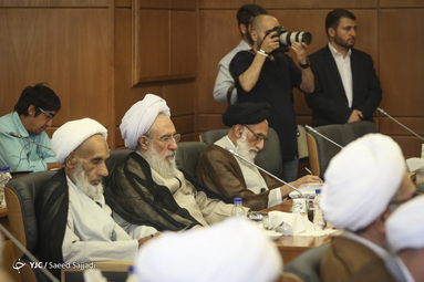 نشست مشترک هیات رئیسه مجلس خبرگان رهبری با کمیسیون‌های داخلی
