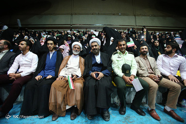 همایش دختران انقلاب