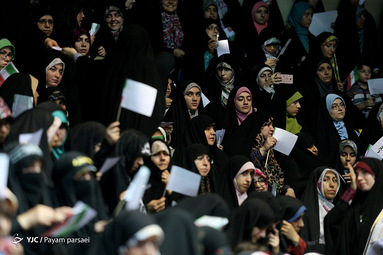 همایش دختران انقلاب