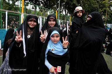 همایش دختران انقلاب