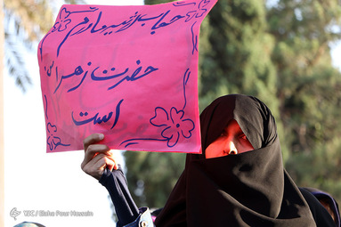 اجتماع بزرگ مدافعان حریم خانواده در شیراز