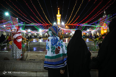 حال و هوای حرم مطهر رضوی در آستانه میلاد امام رضا (ع)