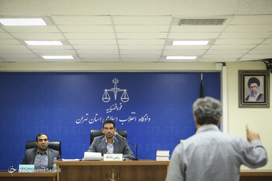 اولین جلسه دادگاه متهمان وزارت صنعت