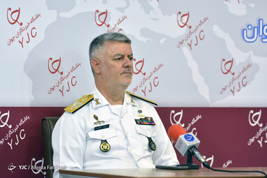 بازدید امیر دریادار حسین خانزادی فرمانده نیروی دریایی ارتش از باشگاه خبرنگاران جوان