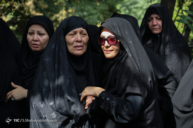تشییع پیکر شهید مدافع حریم آل الله ابوالفضل سرابیان