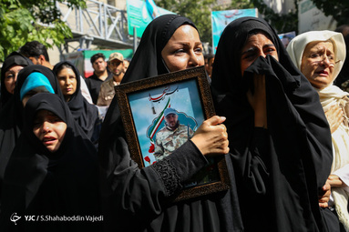 تشییع پیکر شهید مدافع حریم آل الله ابوالفضل سرابیان
