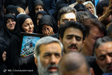 تشییع پیکر شهید مدافع حریم آل الله ابوالفضل سرابیان