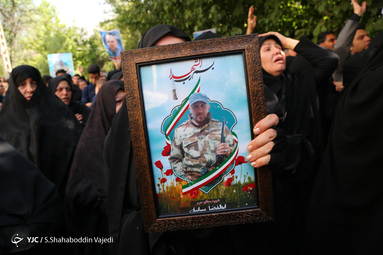 تشییع پیکر شهید مدافع حریم آل الله ابوالفضل سرابیان