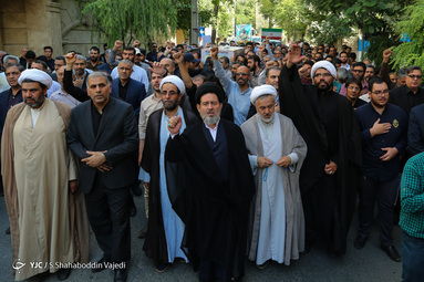 تشییع پیکر شهید مدافع حریم آل الله ابوالفضل سرابیان