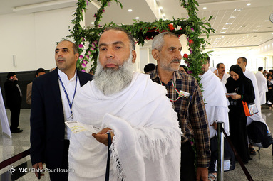 اعزام زائران بیت الله حرام از فرودگاه شیراز